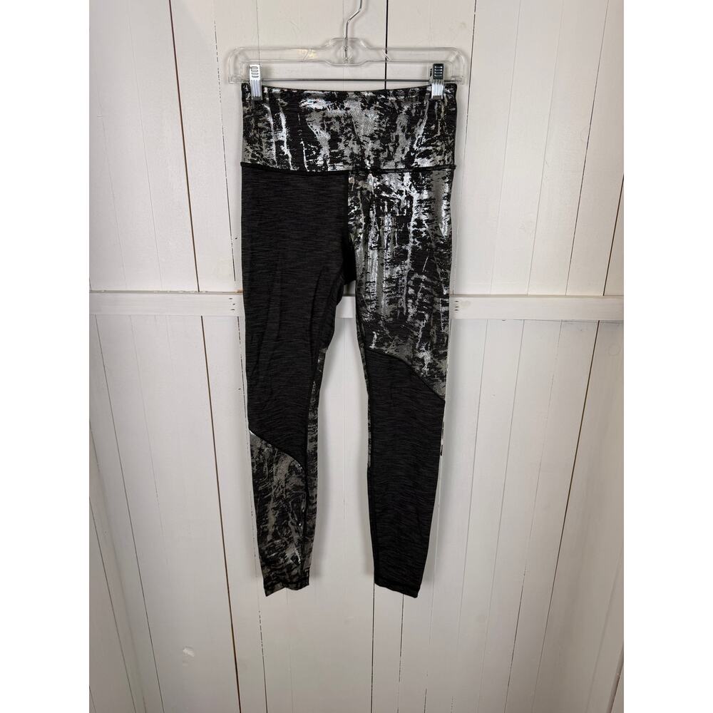 Lululemon Black Silver Ankle Leggings Size 6 Nylon
